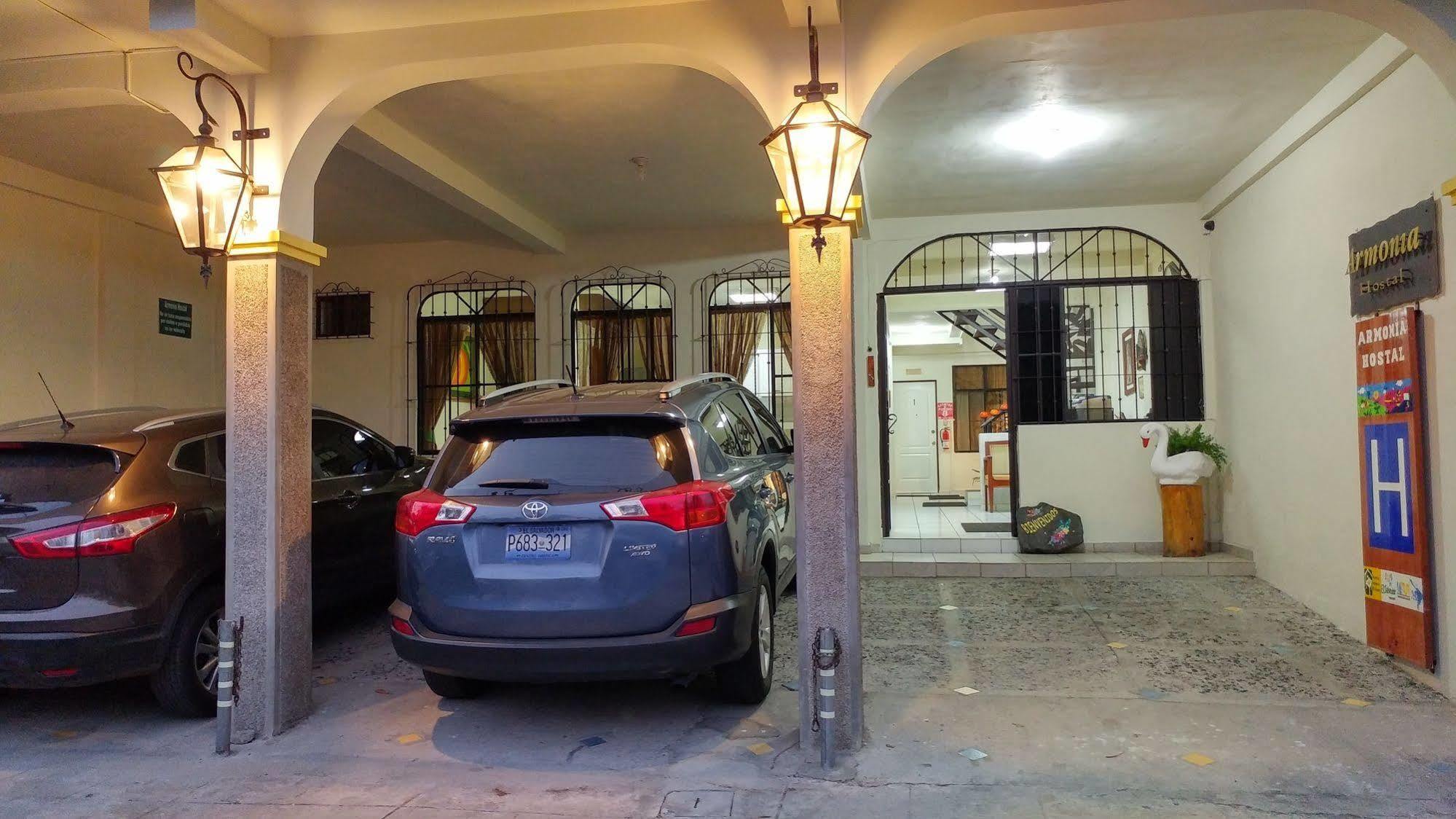 Hotel Armonia Hostal 圣萨尔瓦多 外观 照片